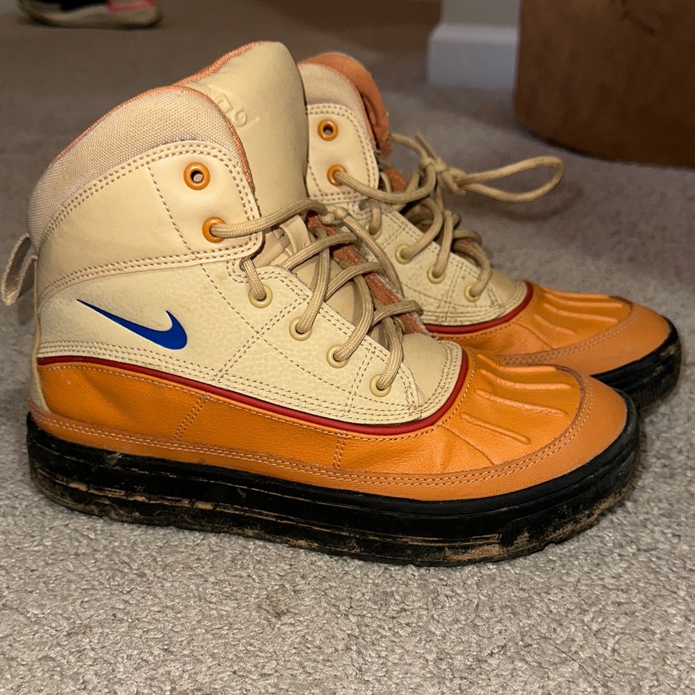 Nike ACG Boots